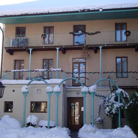 Hotel De Geneve Et Restaurant , Faverges-Seythenex Exterior photo